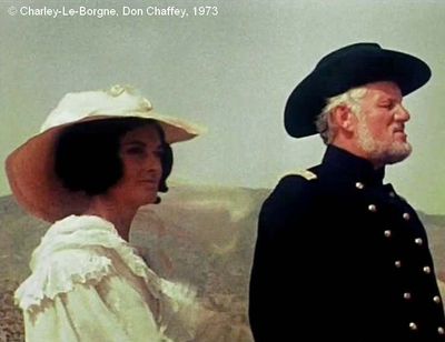   Charley-Le-Borgne  de Don Chaffey.     Photogramme 4.  Le colonel accompagné de son épouse