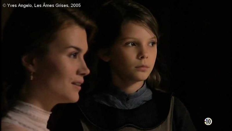 Fichier:Angelo Ames Grises 32 0h 27 48 dîner institutrice belle 1.jpg