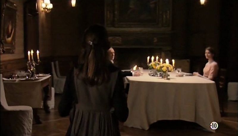 Fichier:Angelo Ames Grises 31 0h 27 26 dîner institutrice belle 0.jpg